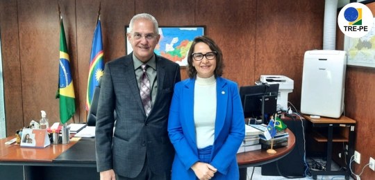 Deputada estadual visita o TRE Pernambuco Deputada estadual visita o TRE Pernambuco