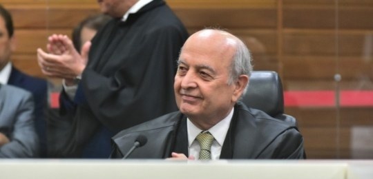 Desembargador Cândido Saraiva encerra biênio no TRE-PE