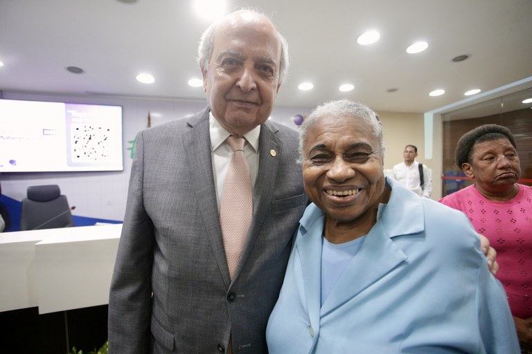 EJE do TRE-PE inaugura a 3ª edição da exposição Pioneiras 03