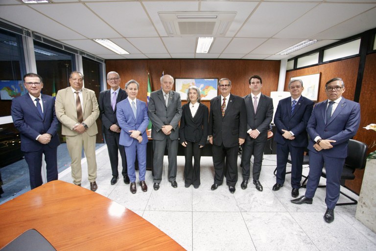 Em visita ao TRE-PE, presidente do TSE fala em prioridade para a biometria 3