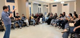 Estudantes da Unicap e da UFPE participam de visitas à Escola Judiciária Eleitoral do TRE-PE