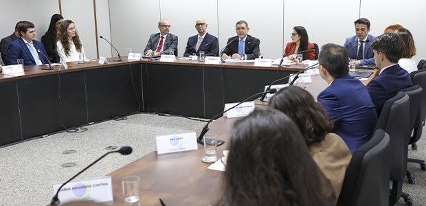 Foto: Luiz Roberto/TSE - TSE e plataformas digitais firmam parcerias para ampliar combate à desi...
