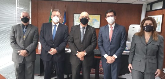Recebido pelo presidente do Tribunal, desembargador Frederico Neves, Rodrigo Cahu Beltrão se dis...