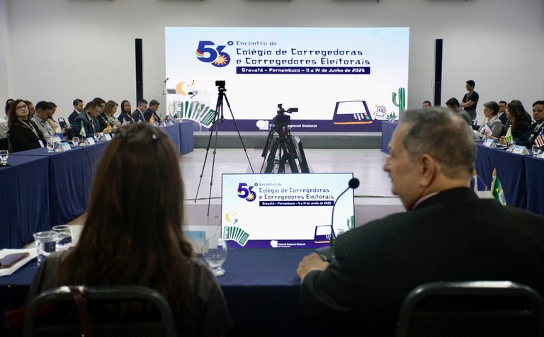 Inteligência artificial e aprimoramento do cadastro são debatidos no 2º dia do CCORELB 6
