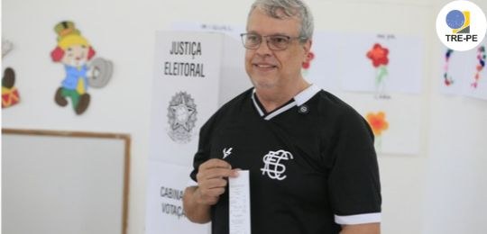Votação no estado foi prorrogada até as 19h por decisão do STF