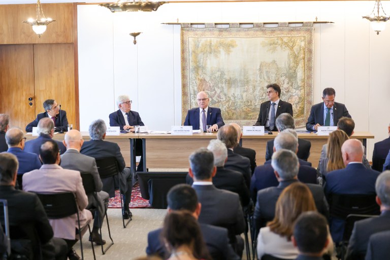 Reunião aconteceu na sede do STF com represetantes de Tribunais Speriores e de 2ª estância