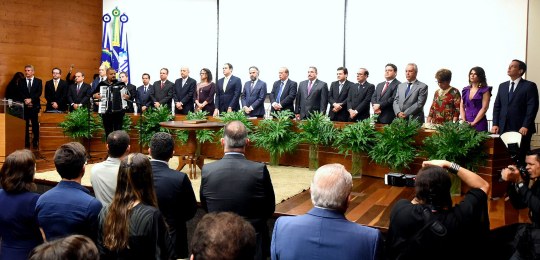 TCE empossa Carlos Neves no cargo de conselheiro O presidente do TRE-PE, desembargador Agenor Ferreira de Lima, prestigiou a posse, que ocorreu n...