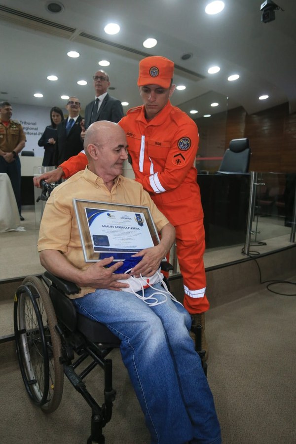 TRE-PE AMAURY BARBOSA CADEIRANTE SEU VOTO IMPORTA