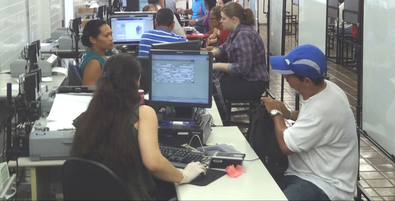 TRE-PE - Biometria - CAEC Cinco Pontas Atendimento da Biometria na central do Forte das Cinco Pontas