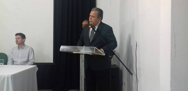 Presidente do TRE-PE discursando na inauguração do posto biométrico em Frei miguelinho