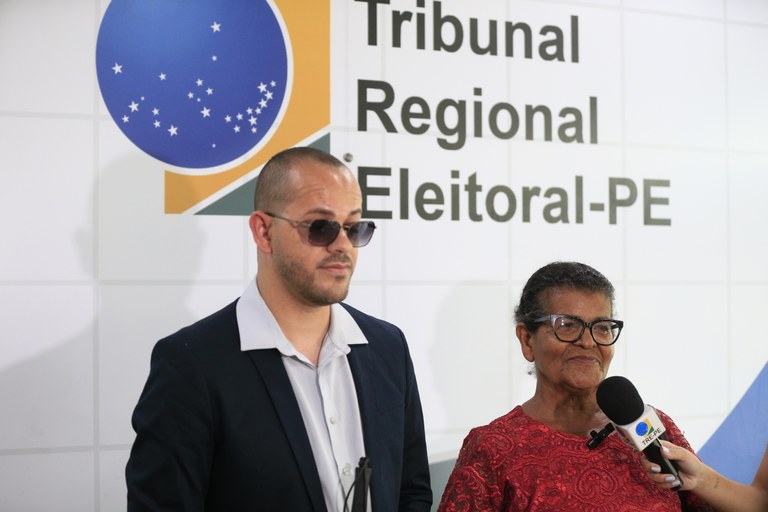 TRE-PE dá posse a 31 novos servidores e reforça a atuação em todo o estado