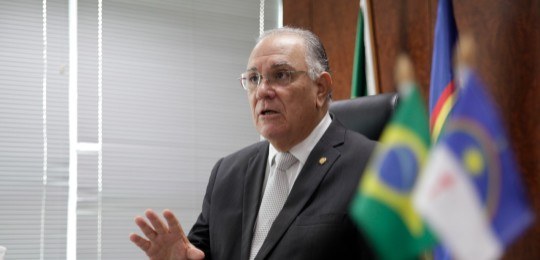 Foto do desembargador Frederico Neves em abril de 2021