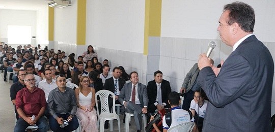 TRE-PE - Eleitor do Futuro em Itambé EJE leva programa Eleitor do Futuro a Itambé