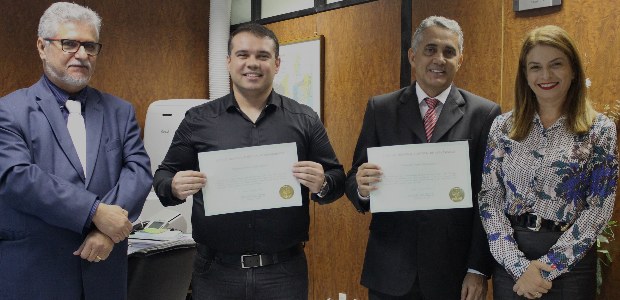 TRE-PE - Entrega Diploma Honra ao Mérito servidores