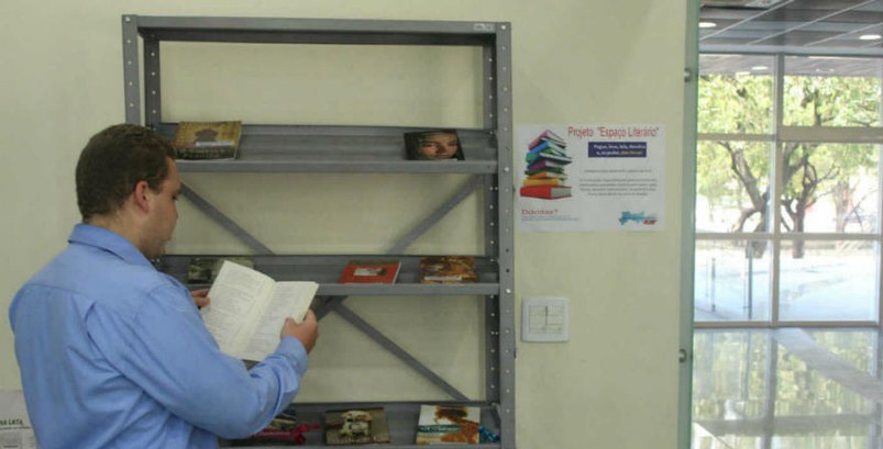 TRE-PE - Espaço Literário Espaço Literário já conta com 500 livros