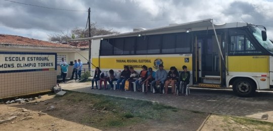 TRE-PE leva unidade móvel a território indígena em Pesqueira TRE-PE leva unidade móvel a território indígena em Pesqueira