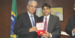 Deputado Antônio Moraes recebe a Medalha Frei Caneca