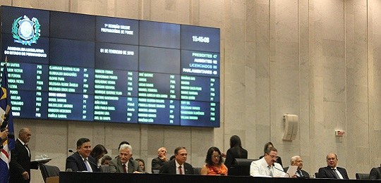 TRE-PE mesa posse deputados 2019 Foto da mesa da solenidade de posse dos deputados estaduais 2019
