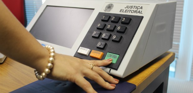 TRE-PE-O eleitor tem que regularizar até 2 de maio