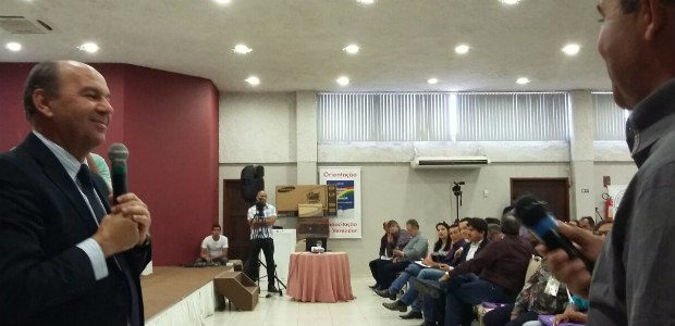 TRE-PE participou de Congresso em Salgueiro Assessor-chefe da presidência do TRE-PE proferiu palestra sobre mudanças eleitorais