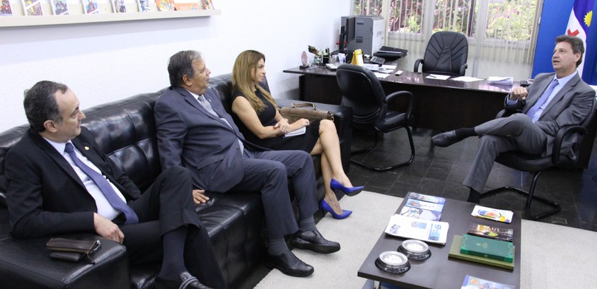 Presidente do TRE-PE em agendamento com o Diretor Presidente do Detran Charles Ribeiro