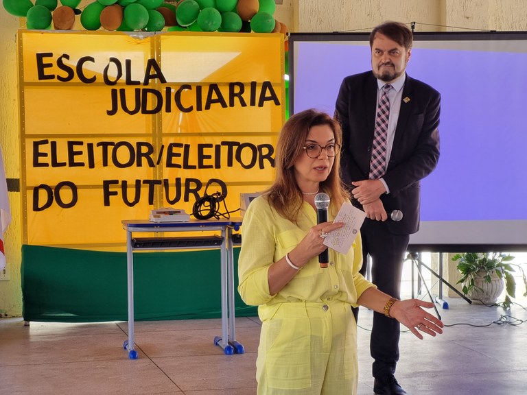Virgínia Gondim Programa Eleitor e Eleitora do Futuro é apresentado em EREM de Petrolina