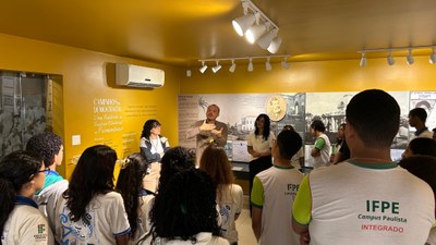 TRE-PE recebe visita de estudantes do IFPE - Campus Paulista
