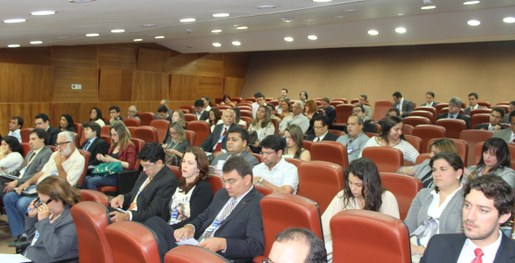 Participantes do Seminário de Direito Eleitoral no TRE-PE