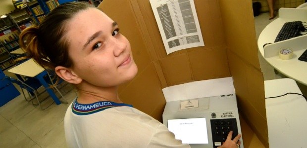 TRE-PE - Simulação Eleições Estudantes TRE-PE - Simulação Eleições Estudantes