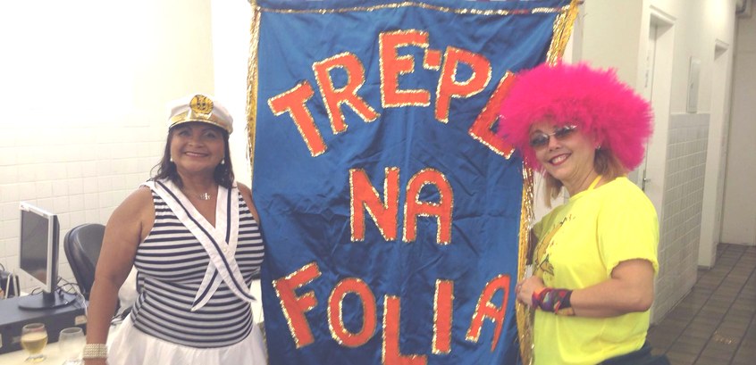 TRE - TRE-PE na folia estandarte TRE-PE na Folia
