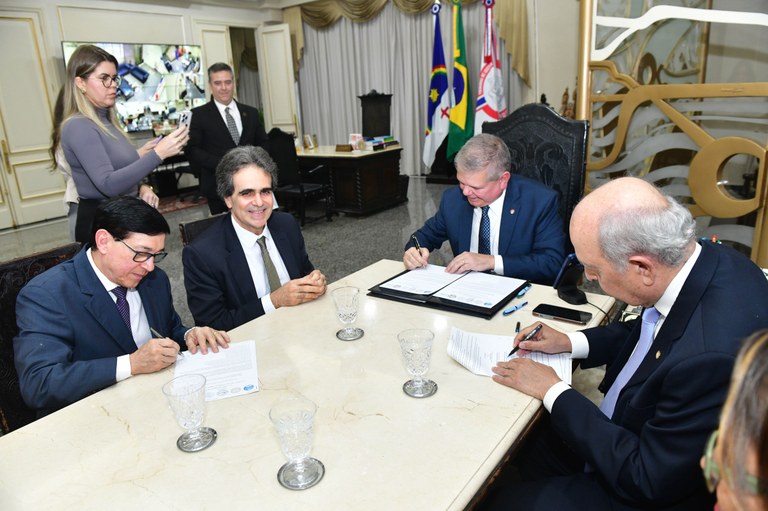 Tribunais assinam termo de cooperação do projeto PopRuaJud 3