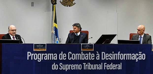 TSE assina com o Supremo acordo para combater as fake news sobre o Judiciário TSE assina com o Supremo acordo para combater as fake news sobre o Judiciário