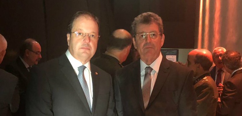 Vice-presidente e corregedor do TRE-PE prestigia posse dos novos dirigentes do TRT6 Vice presidente do TRE-PE na posse dos novos diretores do TRT 6ª região