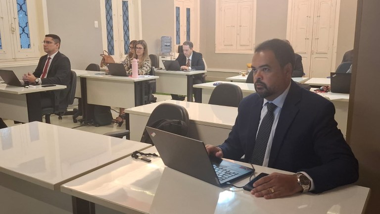 WhatsApp Image 2026-03-31 at 14.13.15 Aulas síncronas aconteceram na sede da EJE do TRE-PE