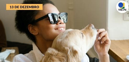 A data visa promover os direitos das pessoas com cegueira e conscientizar a sociedade para a dim...