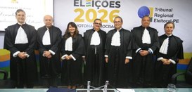 TRE-PE dá posse a três desembargadores para o biênio 2025-2027